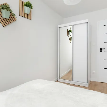 Przytulny Apartament Z Klimatyzacja Blisko Plazy W Gdansku By Renters